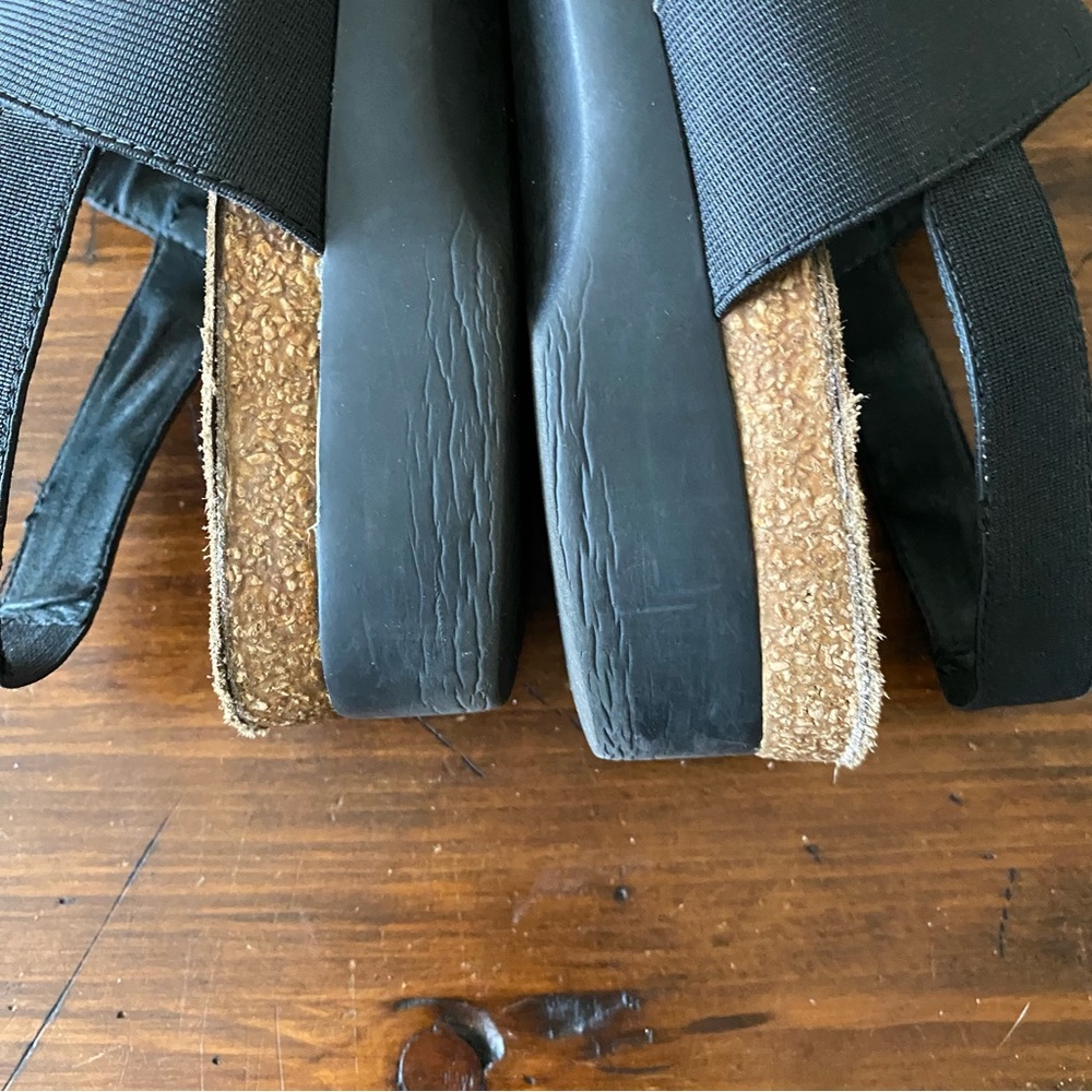 Munro‎ elastic double strap black sandal w/ Birkenstock footbed size 9 - Picture 7 of 14